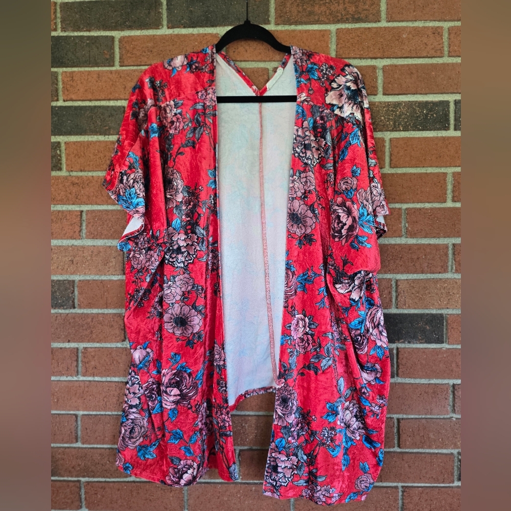 Chloe & Katie M Red Floral Crushed Velvet Kimono Medium Wimsigoth Witchy